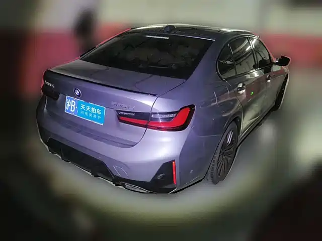 BMW 3 Series 2023 325Li M Sport Black Night Package — фото 2