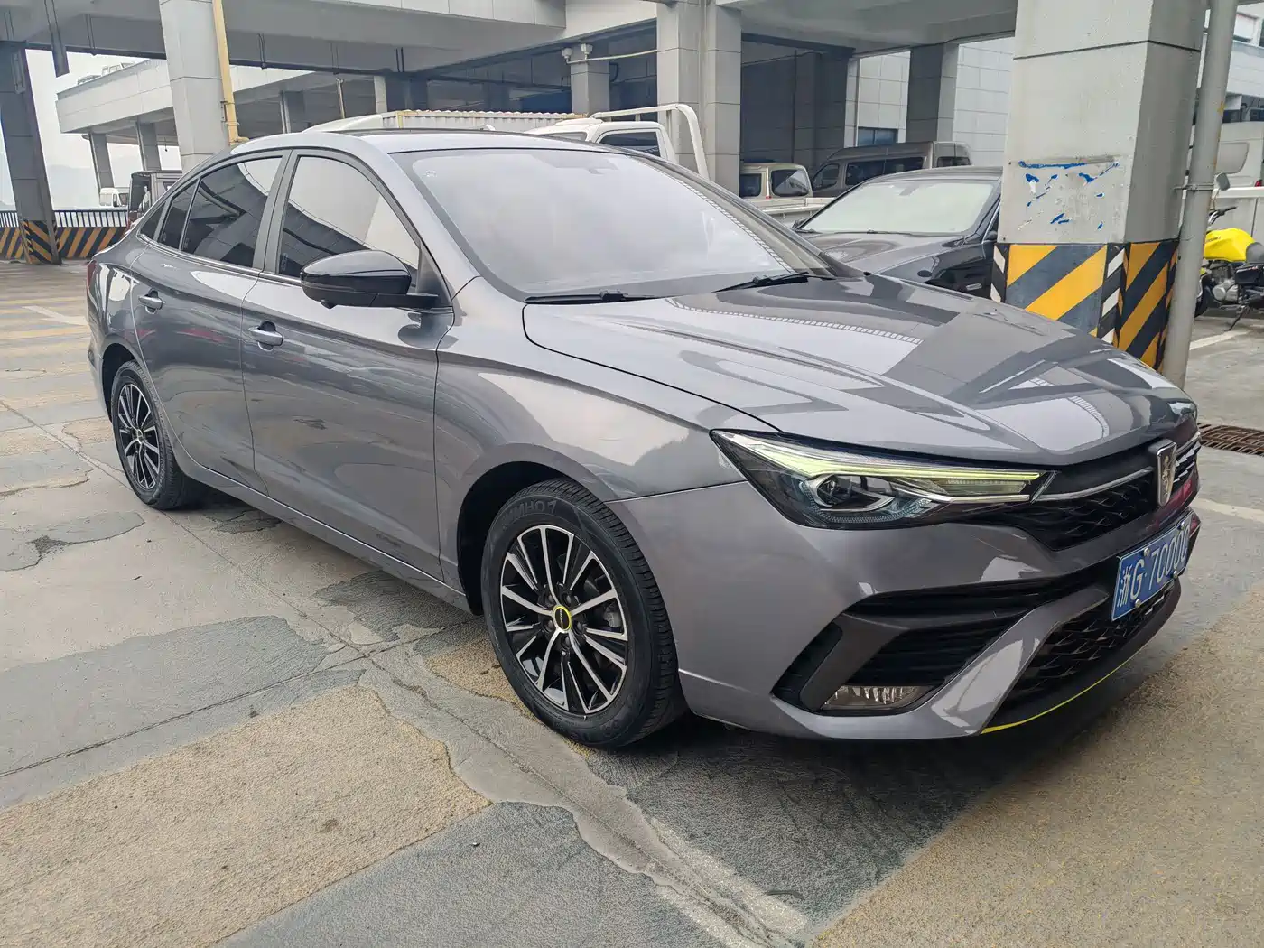 ROEWE I5