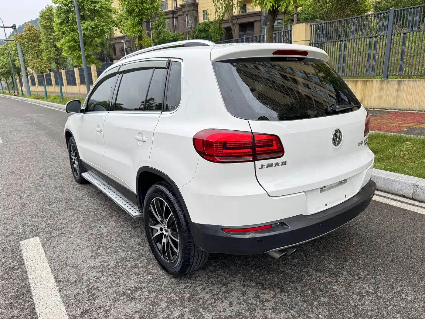 Volkswagen Tiguan 2013 2.0TSI Auto 4WD Luxury Edition фото 9