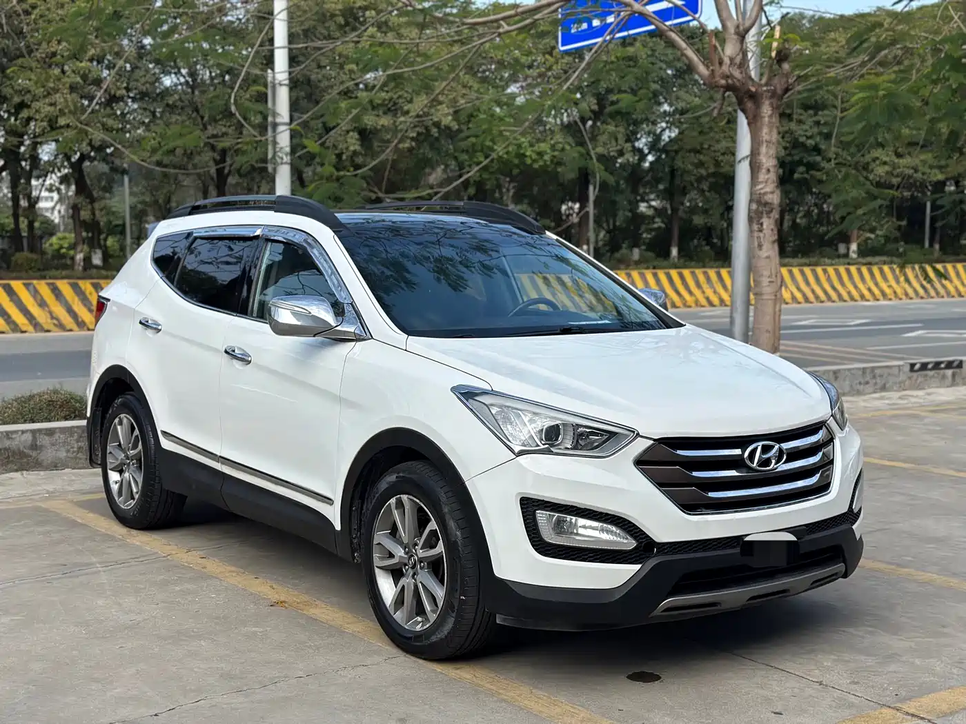Hyundai Santa Fe (Import) 2013 3.0L 4WD Comfort Navigation 7-seater Euro IV фото 3