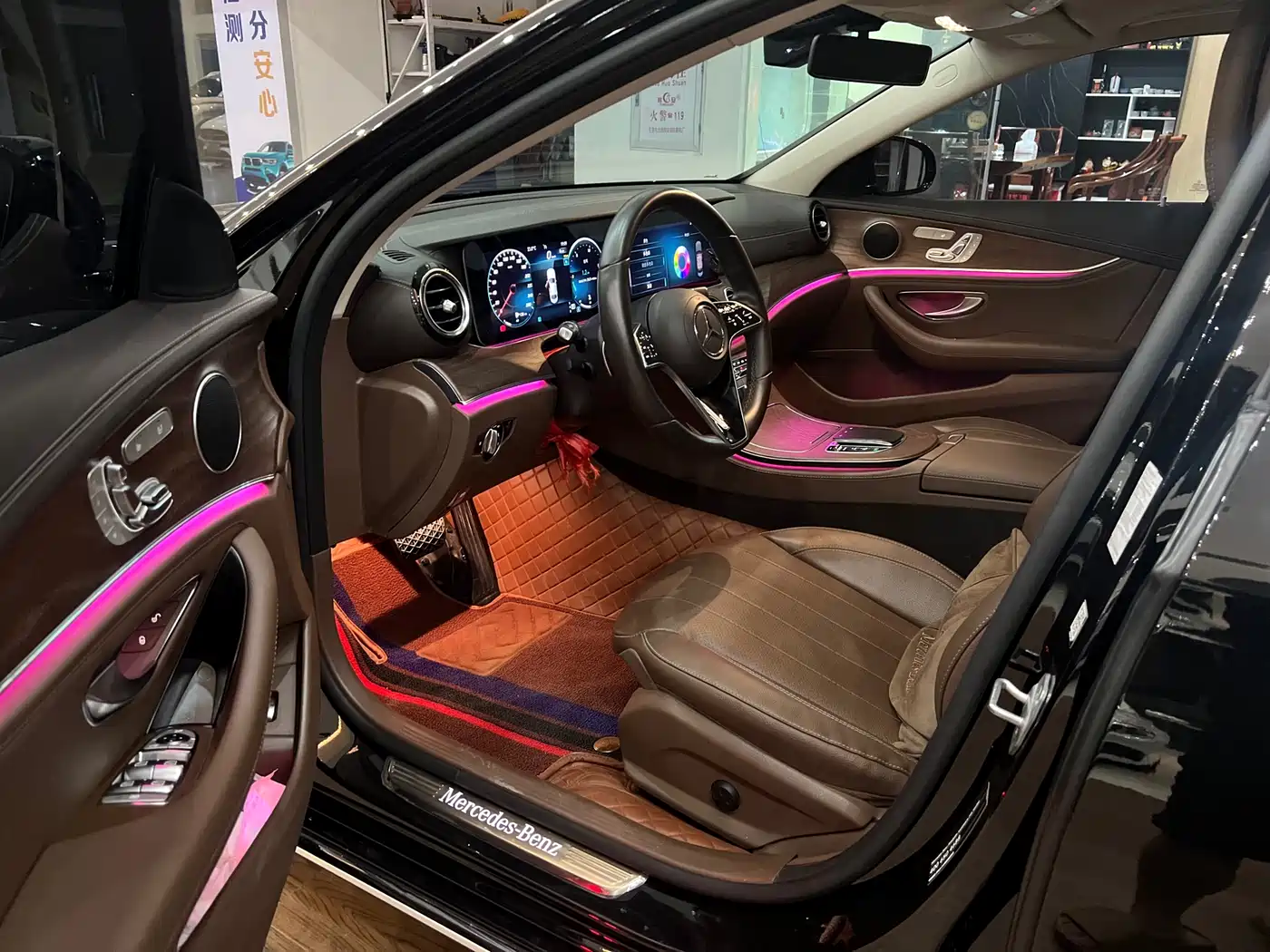 MERCEDES-BENZ E CLASS