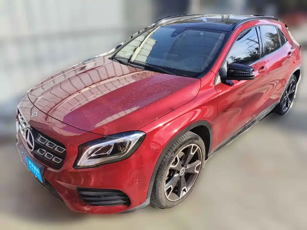 Фото 1 - Mercedes-Benz GLA