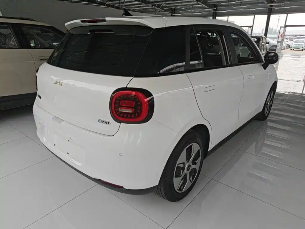 JAC Yiwei Yiwei 3 2024 2024 Beloved Edition 330km Lite