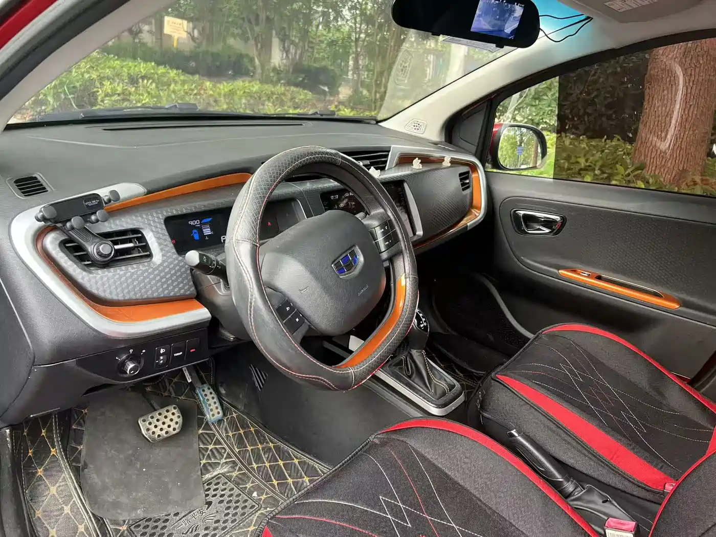 Geely Yuanjing X1 2019 2017 1.3L Auto Player Edition