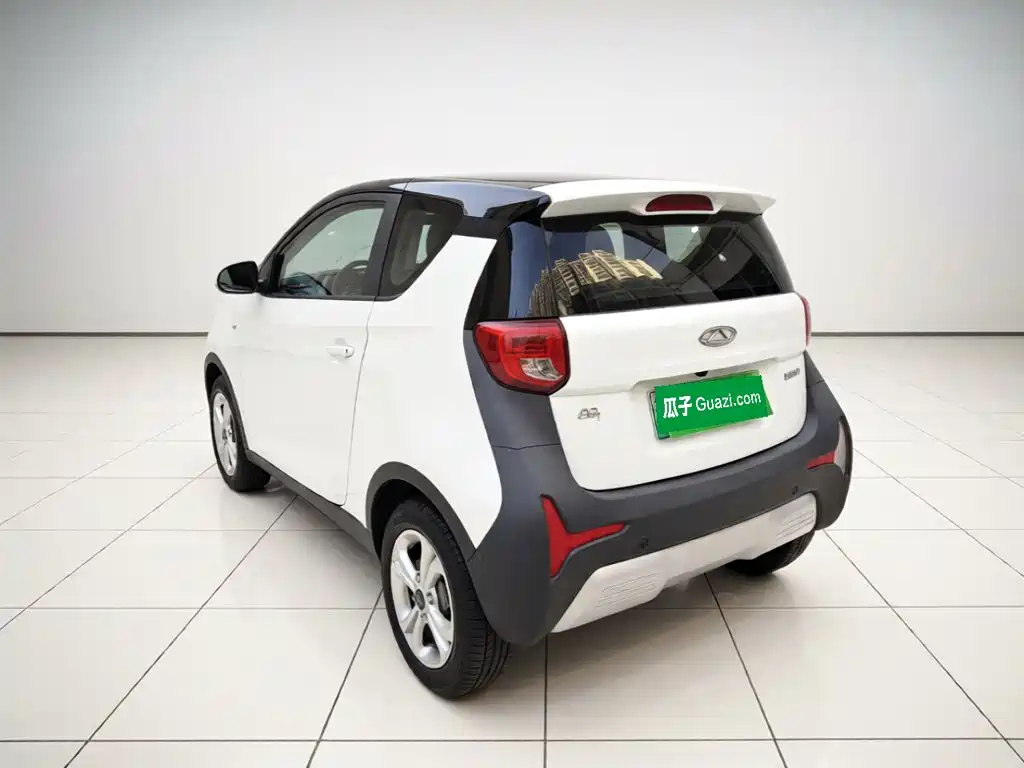 QQ New Energy Little Ant 2019 2018 400 4-Seater Premium Smart Edition