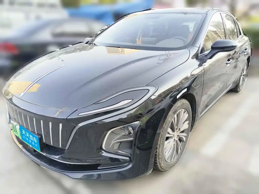 Hongqi E-QM5 2024 500km Travel Edition