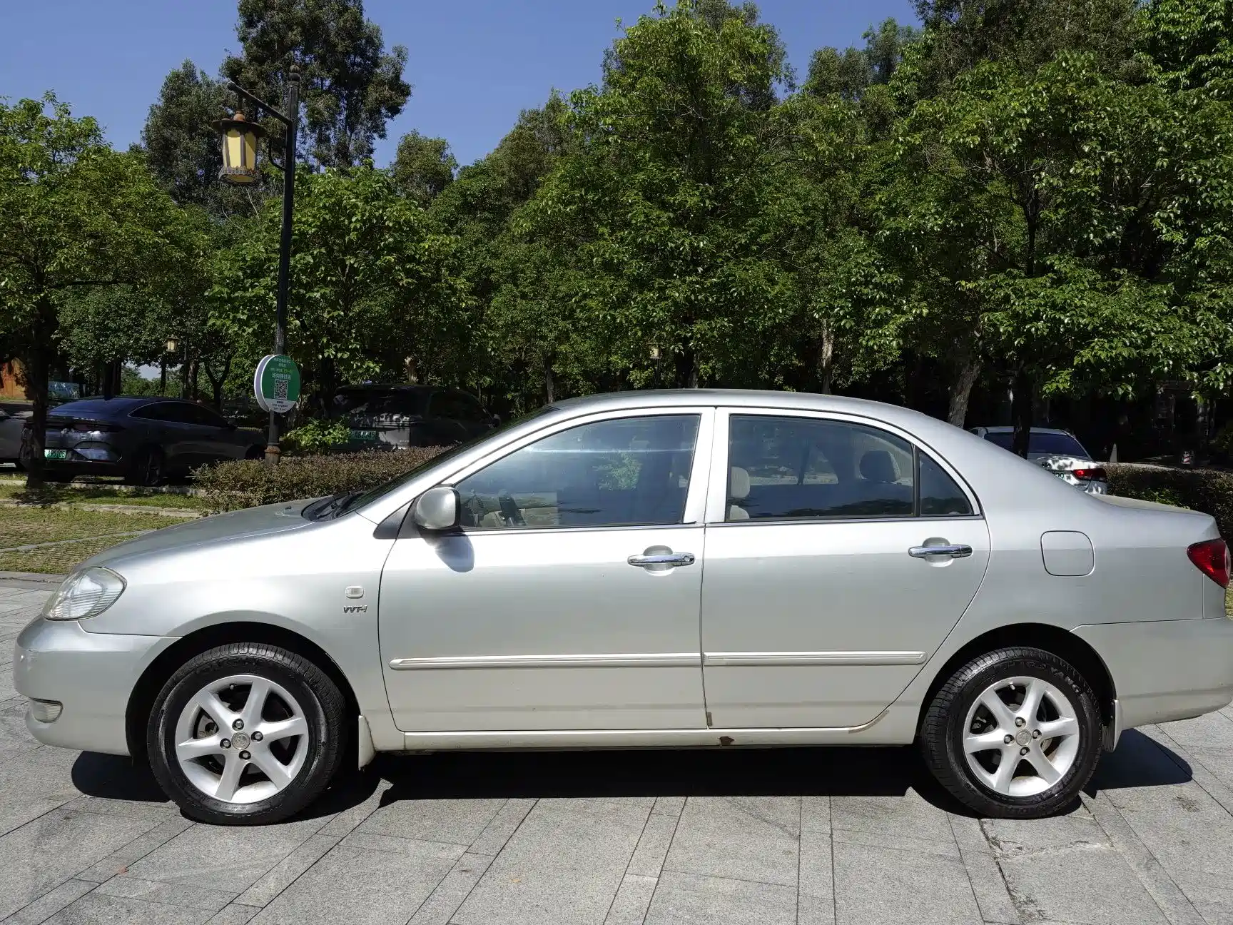 Photo 4 - Toyota Corolla