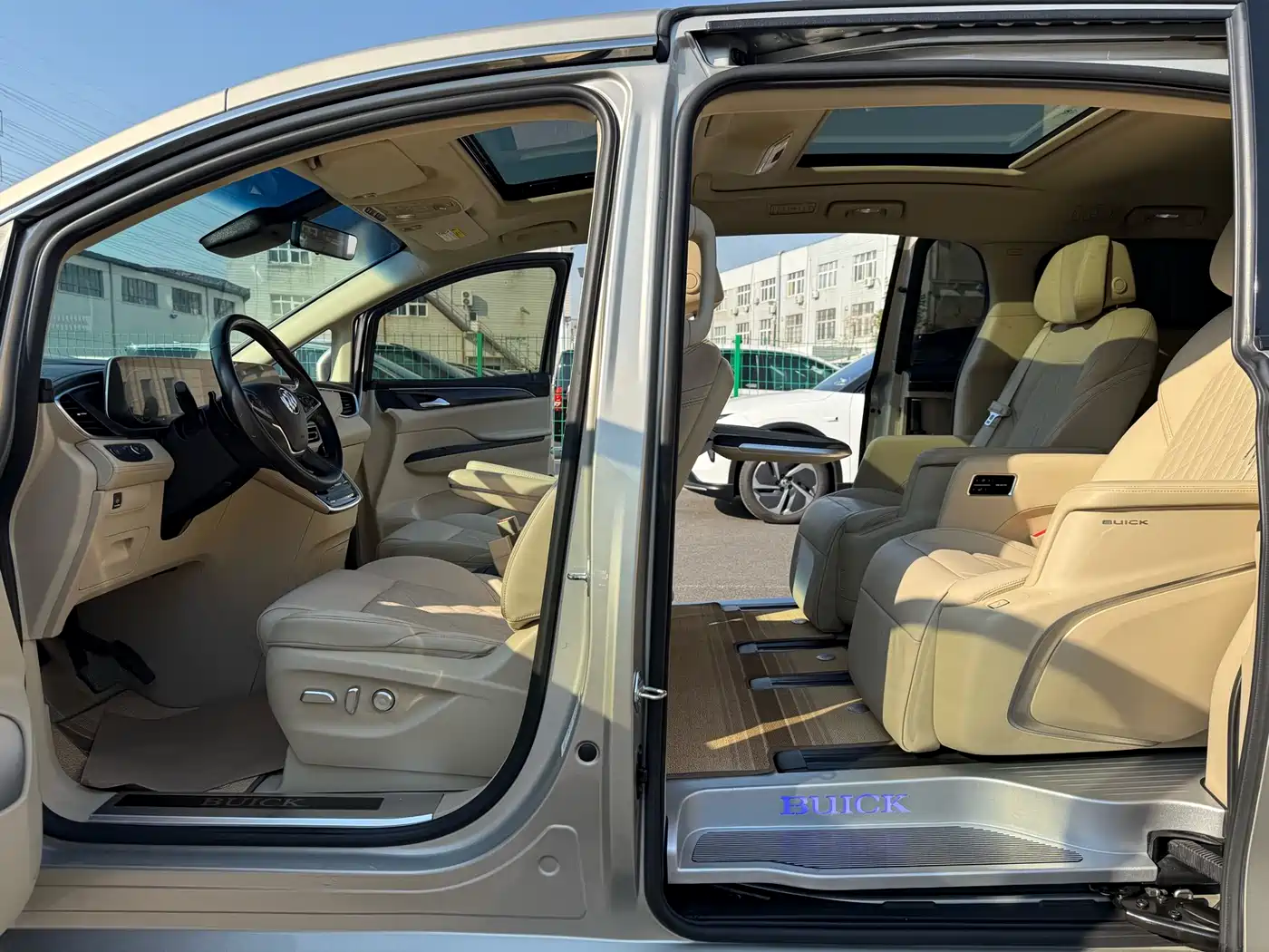 Buick GL8 2022 ES Landmark 653T Luxury фото 29