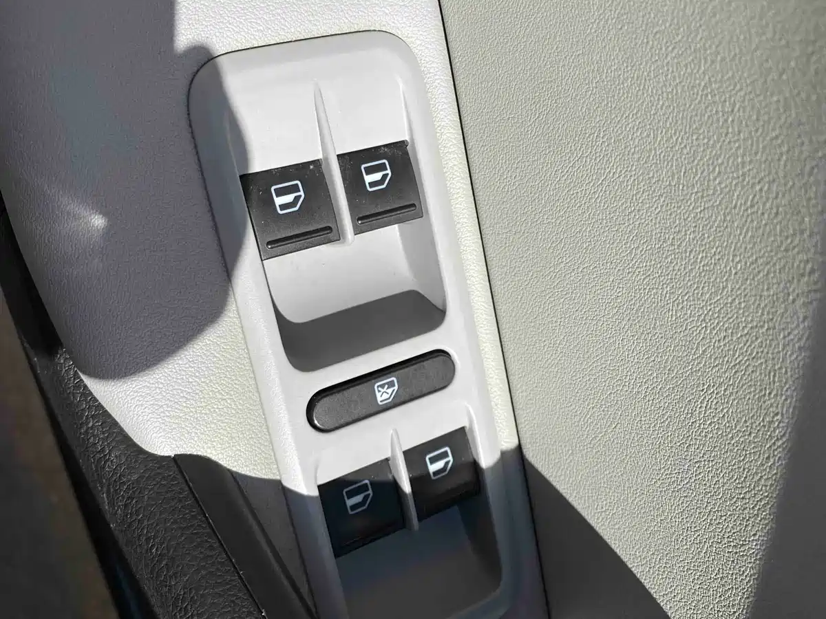 Škoda Yeti 2017 TSI280 DSG Advance фото 13