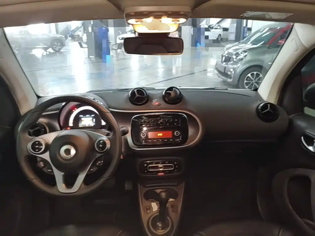 smart fortwo 2019 2019 0.9T 66kW Hardtop Wind Edition China VI