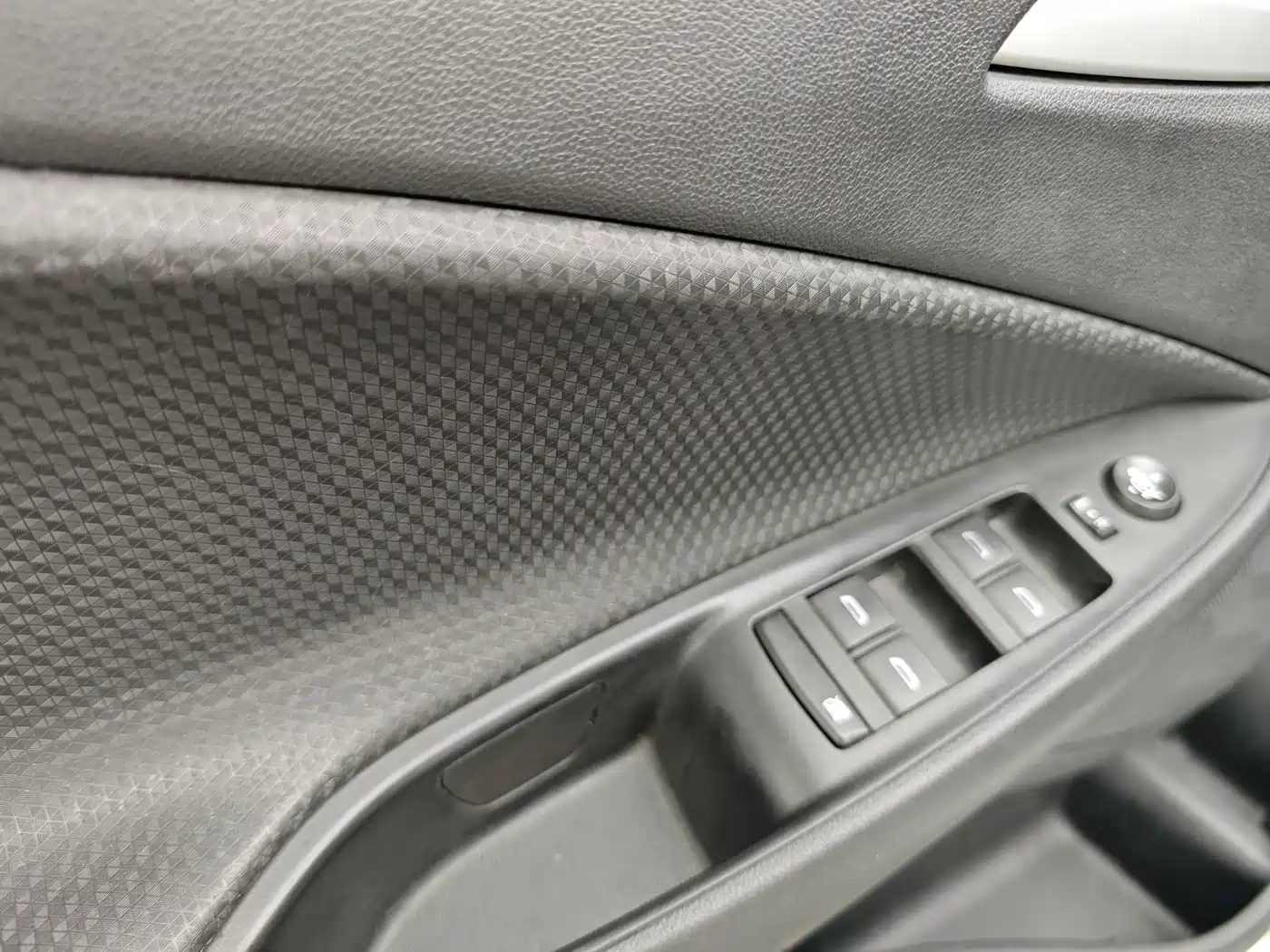 CHEVROLET KOVOZ