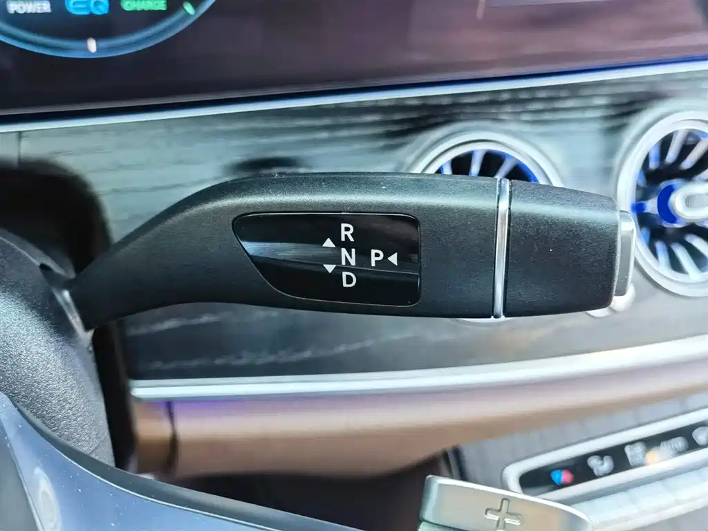 Mercedes-Benz E-Class 2021 E 260 L Sport фото 12