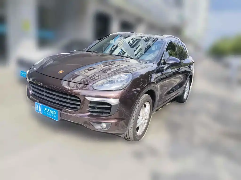 Фото 1 - Porsche Cayenne