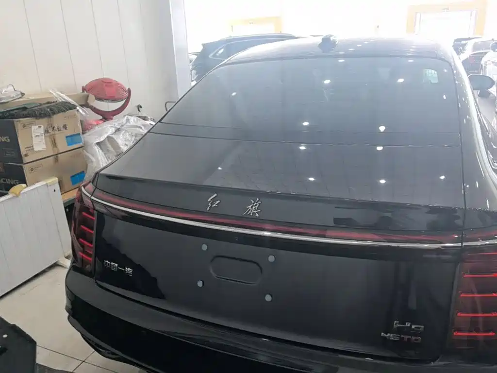 Hongqi H9 2026 2024 2.0T Qi Chang Private Fashion Edition