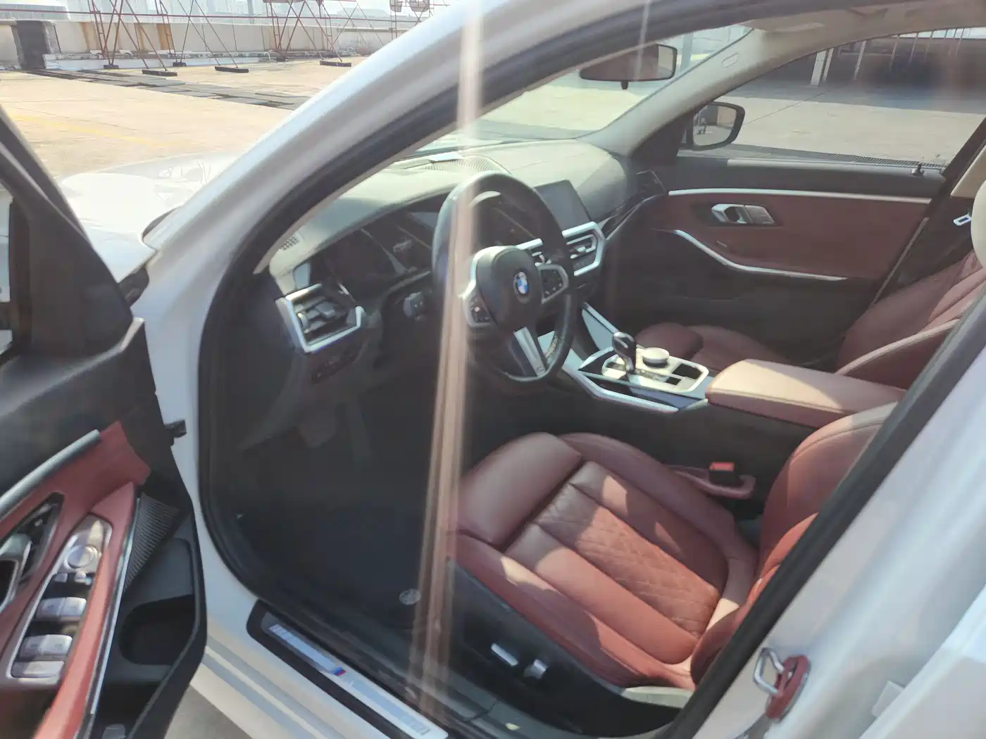 BMW 3 Series 2022 320Li M Sport Package фото 9