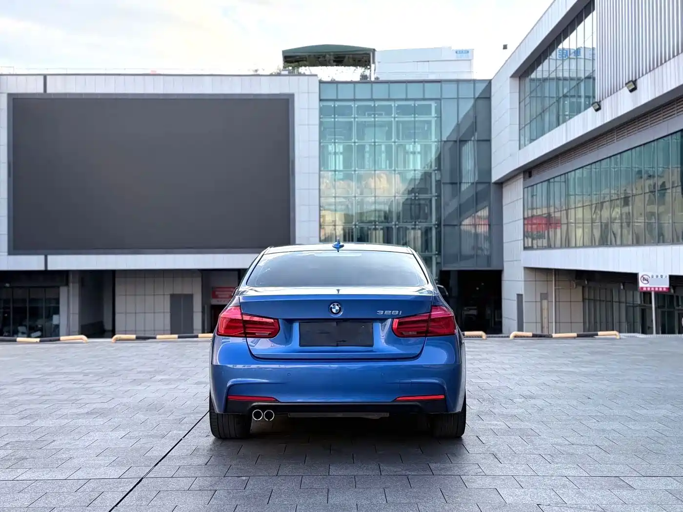 Фото 9 - BMW 3 Series