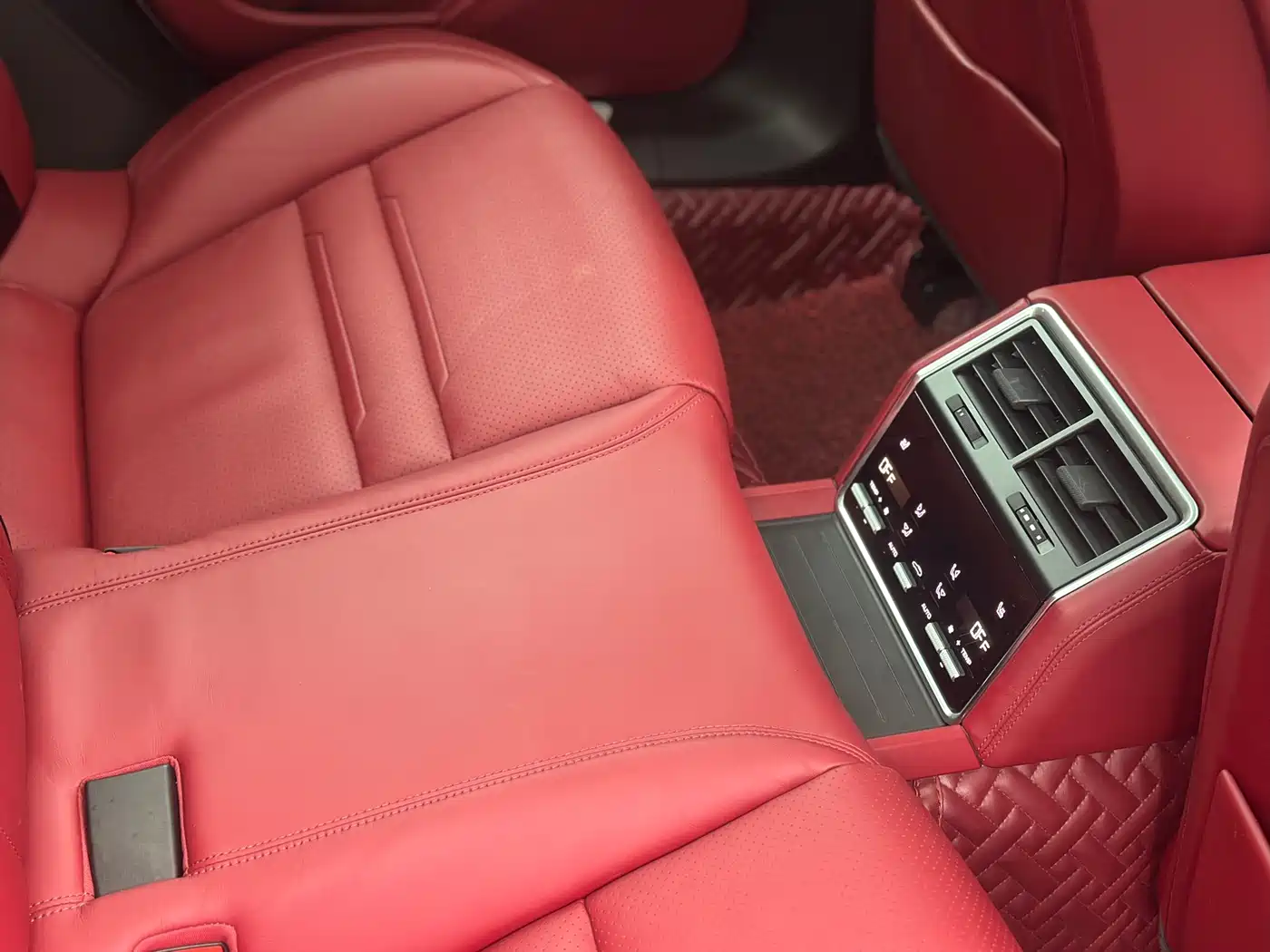 Porsche Panamera 2019 Panamera 4 Sport Turismo 2.9T фото 10