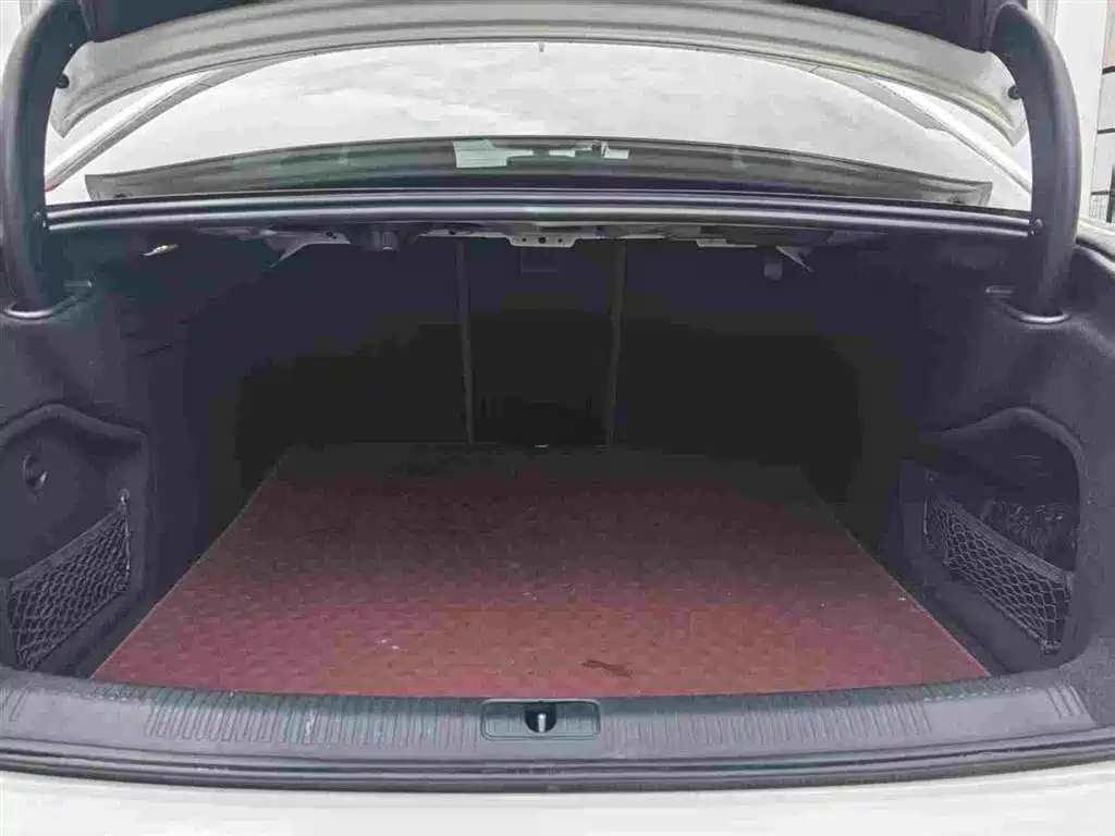 Audi A4L 2024 40 TFSI Luxury Dynamic фото 8