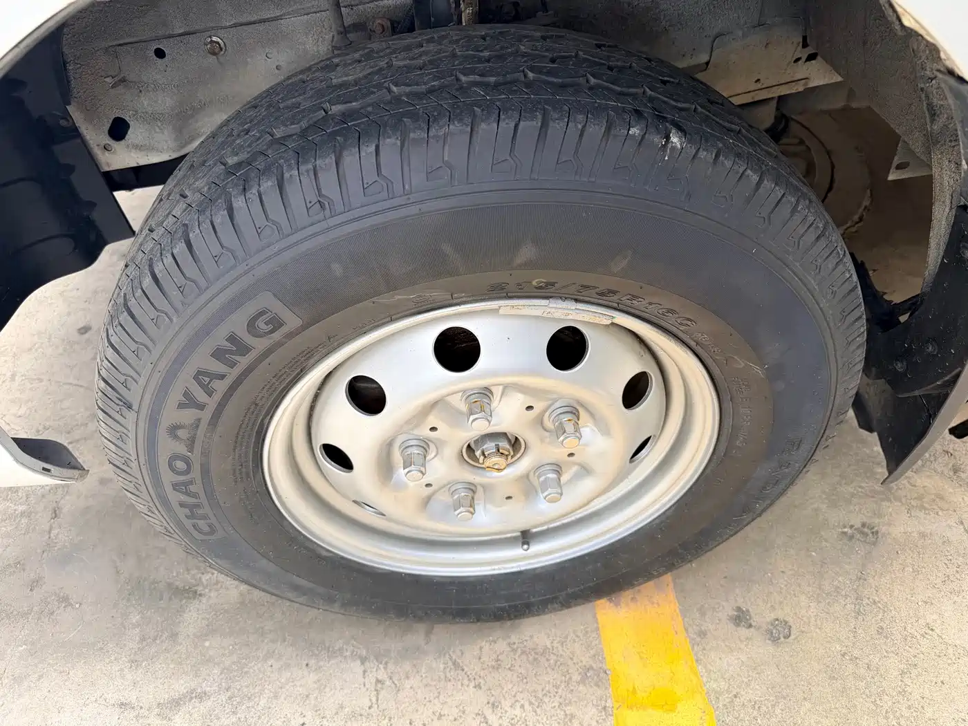 Foton Tuyano 2021 2021 2.8T Manual Tongtu Extended Wheelbase Medium Roof 6/7-Seater F2.8NS6B177L