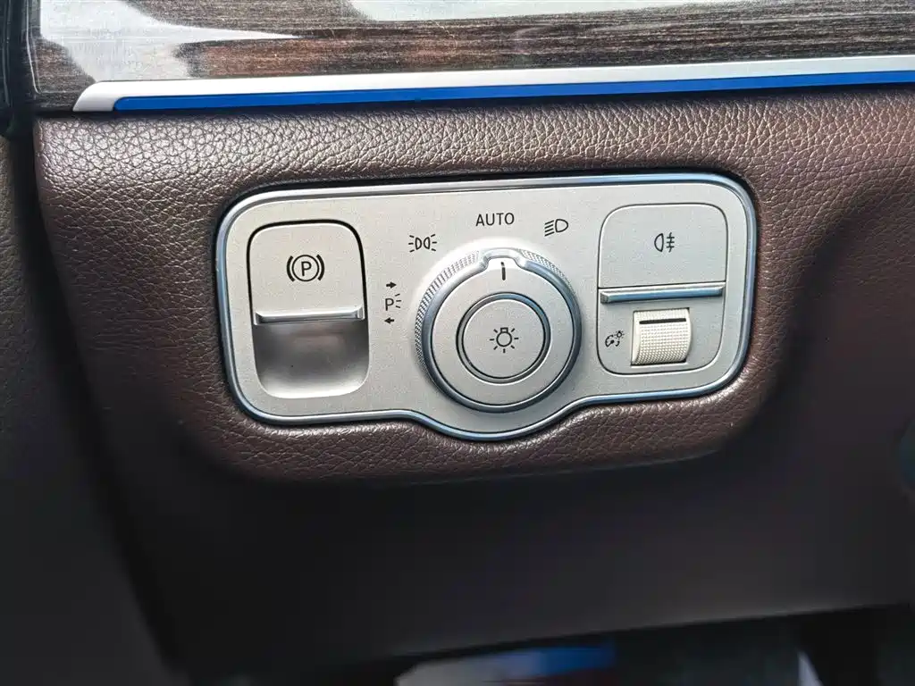 Mercedes-Benz GLE 2020 Facelift GLE 350 4MATIC Fashion фото 36