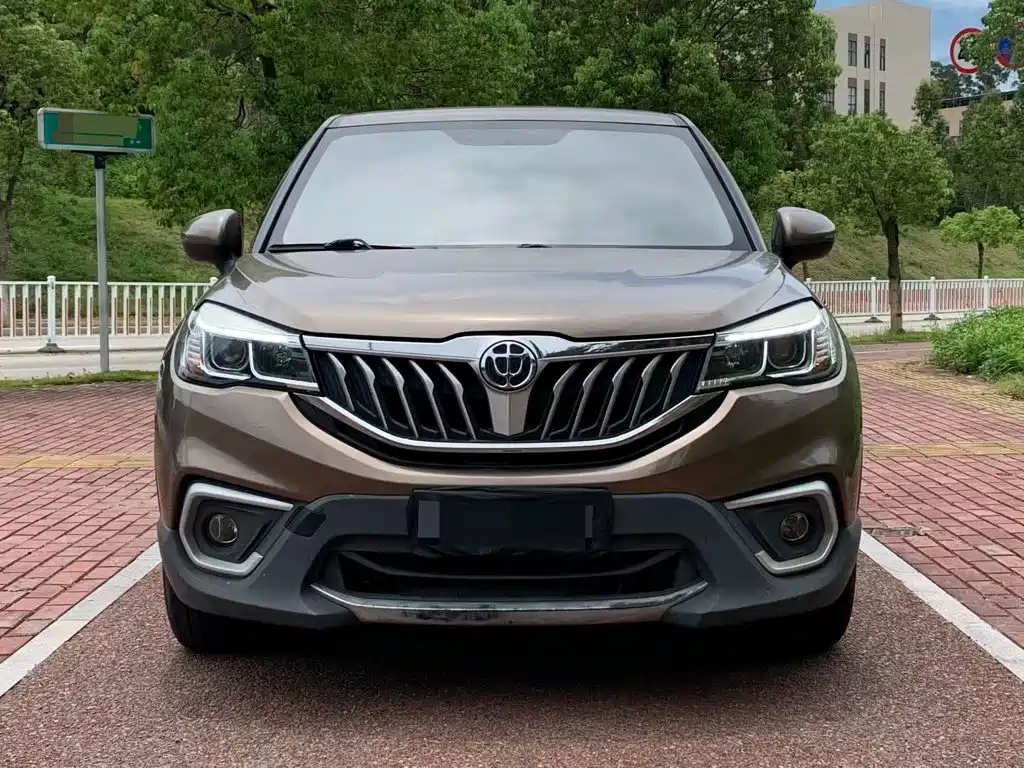 Zhonghua V3 2017 2017 1.5L Manual Elite