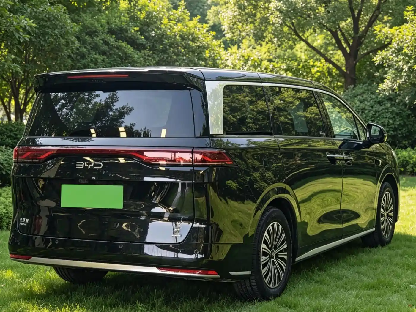 BYD Xia 2025 2025 DM-i 1.5T 180km Excellence