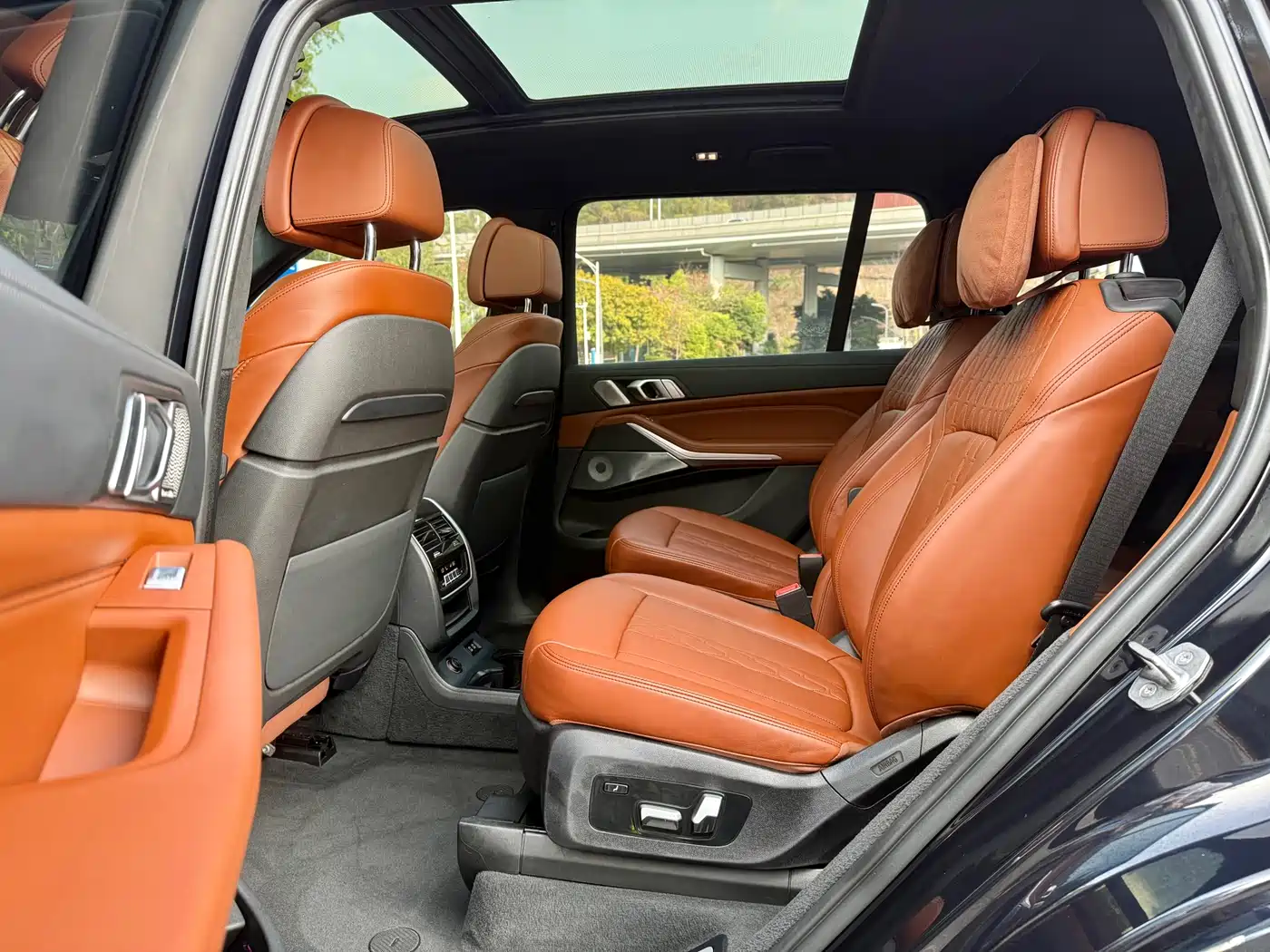 BMW X7 2022 xDrive40i Exclusive M Sport Package фото 11