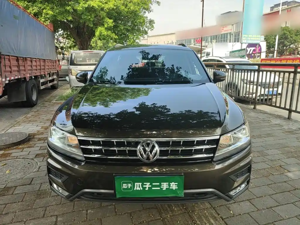 Фото 3 - Volkswagen Tiguan L
