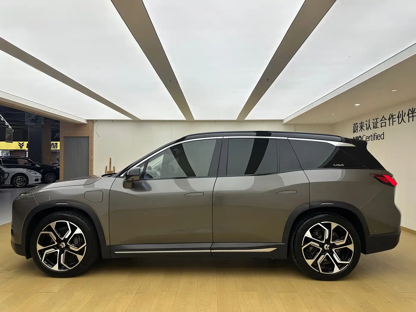 NIO ES8 2018 2018 Founder Edition