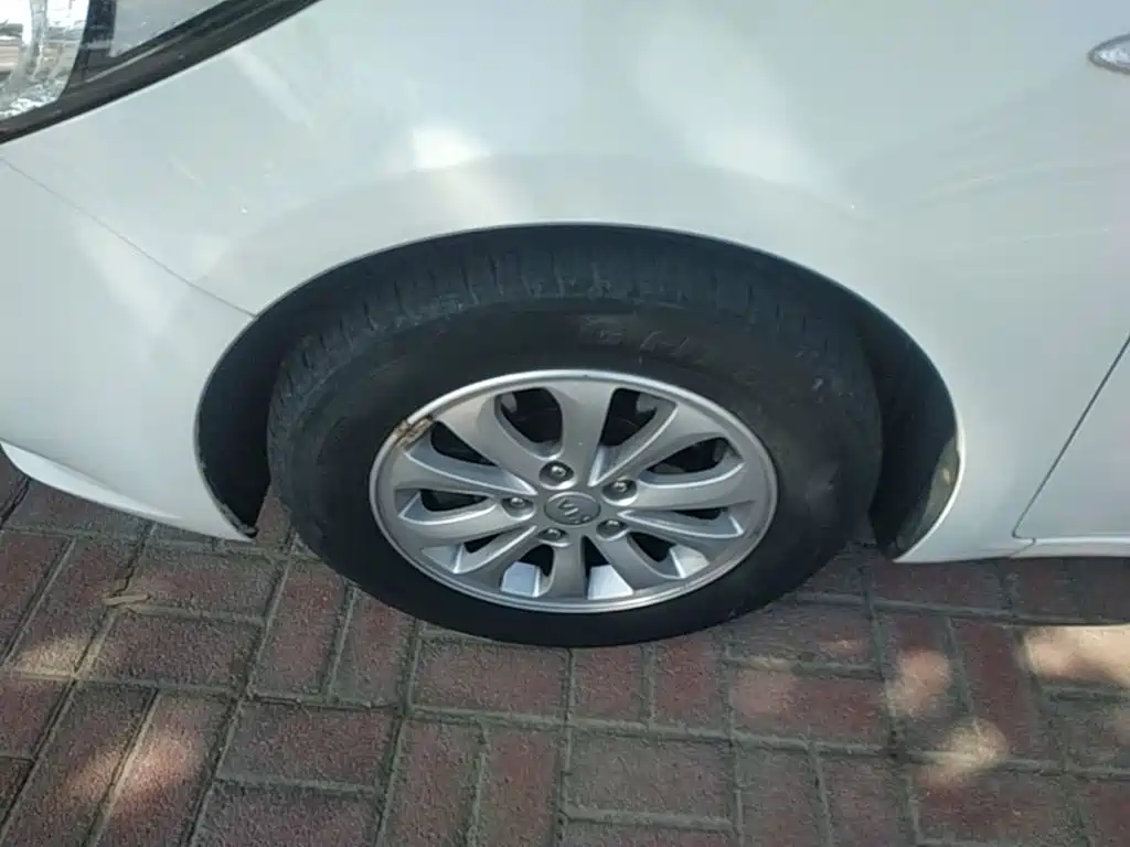 Kia K3S 2014 2014 1.6L Manual GL