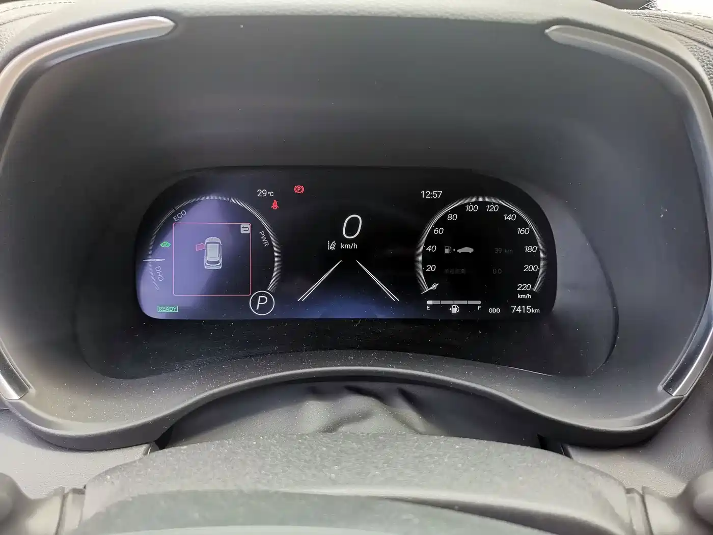 Photo 7 - Toyota Crown Kluger