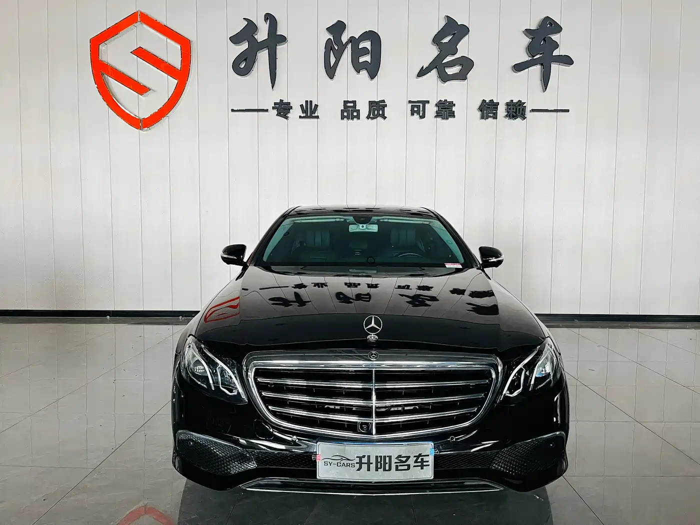 Mercedes-Benz E-Class 2019 E 300 L Sport Fashion фото 2
