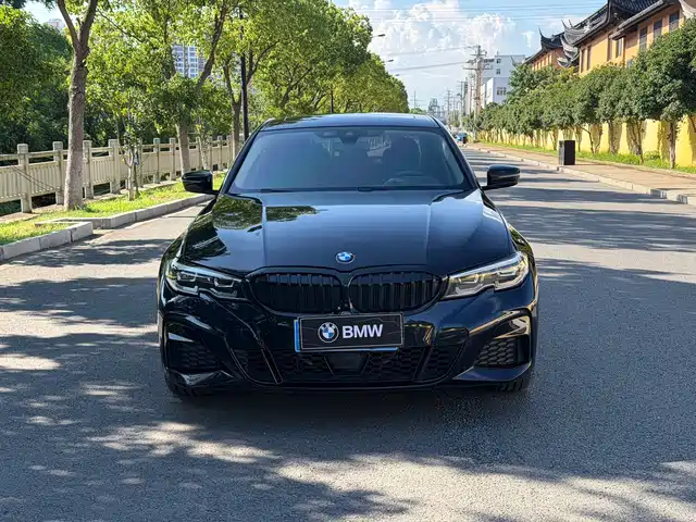 BMW 3 Series 2021