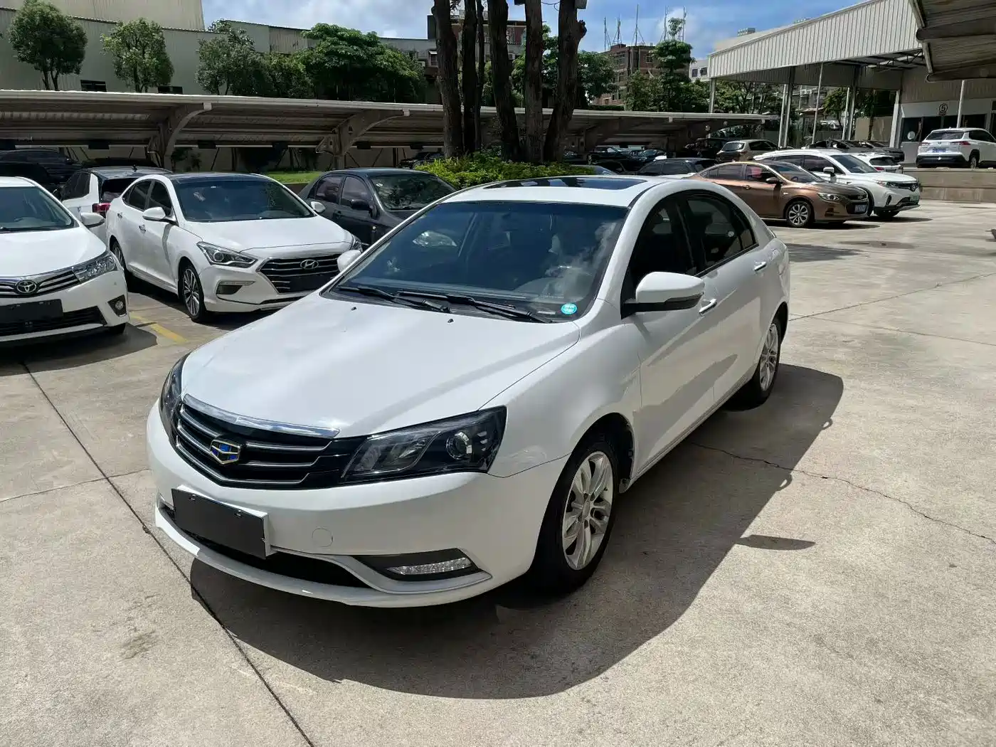 Geely Emgrand 2015 2015 Sedan 1.5L Manual Upward Edition