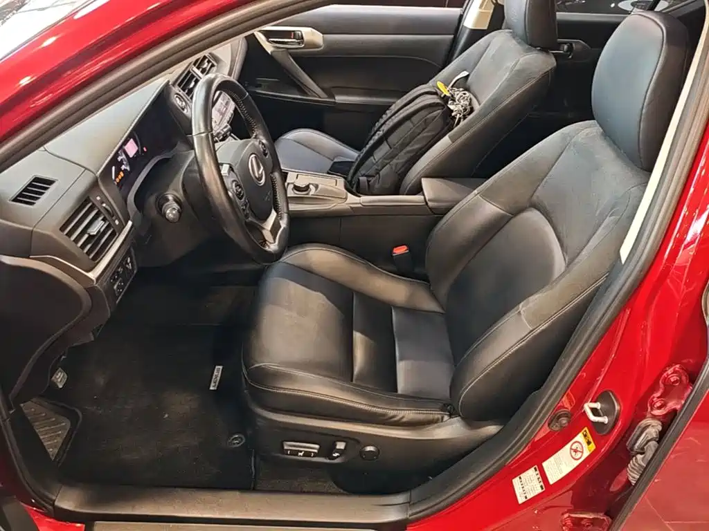 Lexus CT 2019 2017 CT200h Comfort Edition (Single Color) China VI