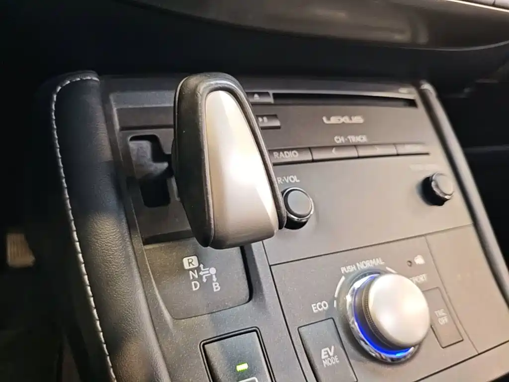 Lexus CT 2019 2017 CT200h Comfort Edition (Single Color) China VI
