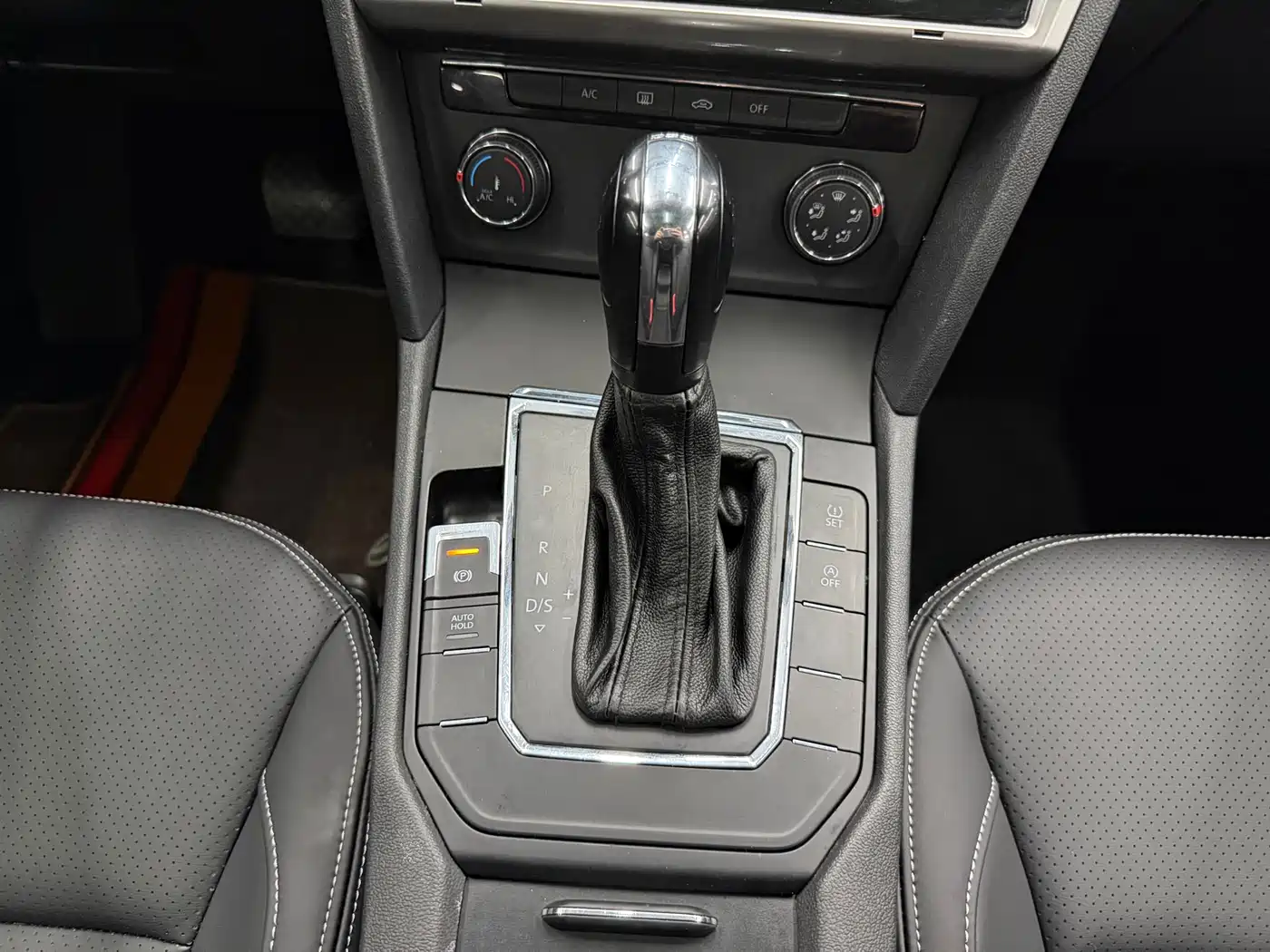 Volkswagen Lamando 2017 230TSI DSG Trend Edition фото 5
