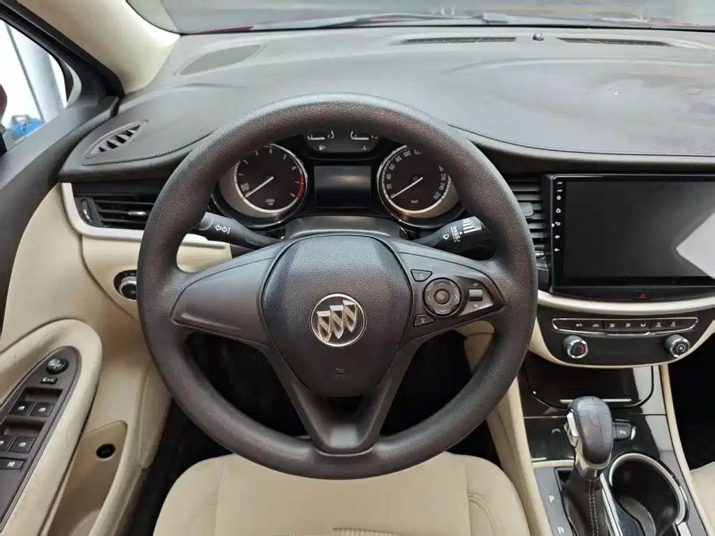 Фото 11 - Buick Verano