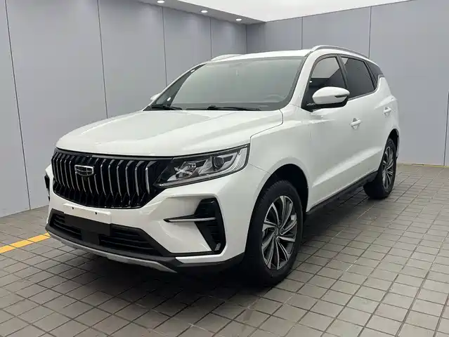 Geely Emgrand X6 2022
