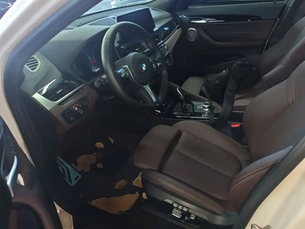 Photo 15 - BMW X2