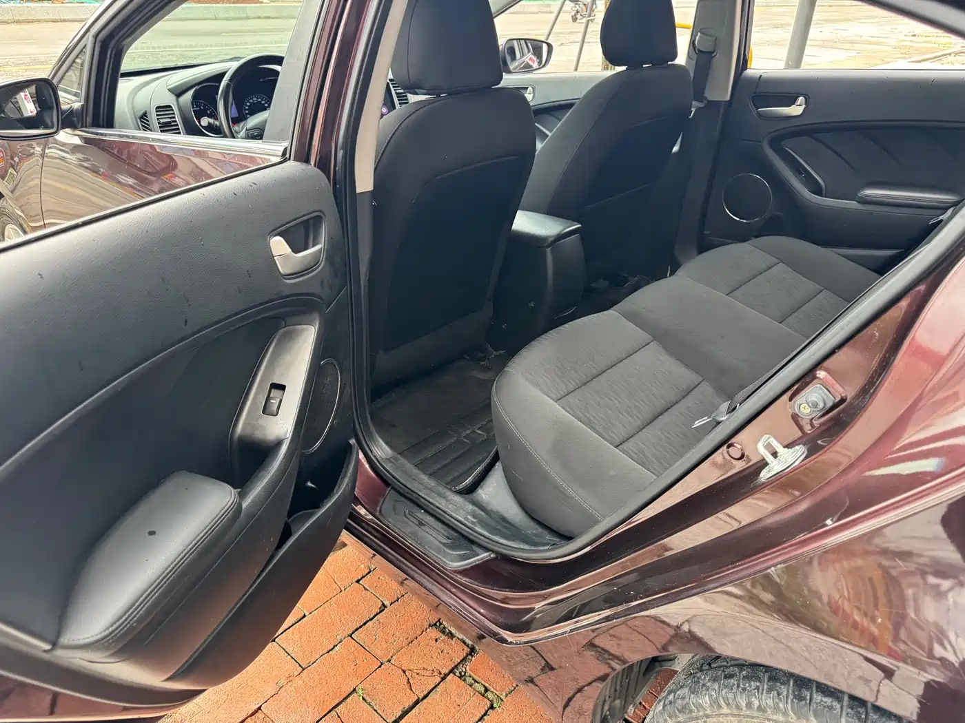 Kia K3 2015 1.6L Automatic GLS фото 15