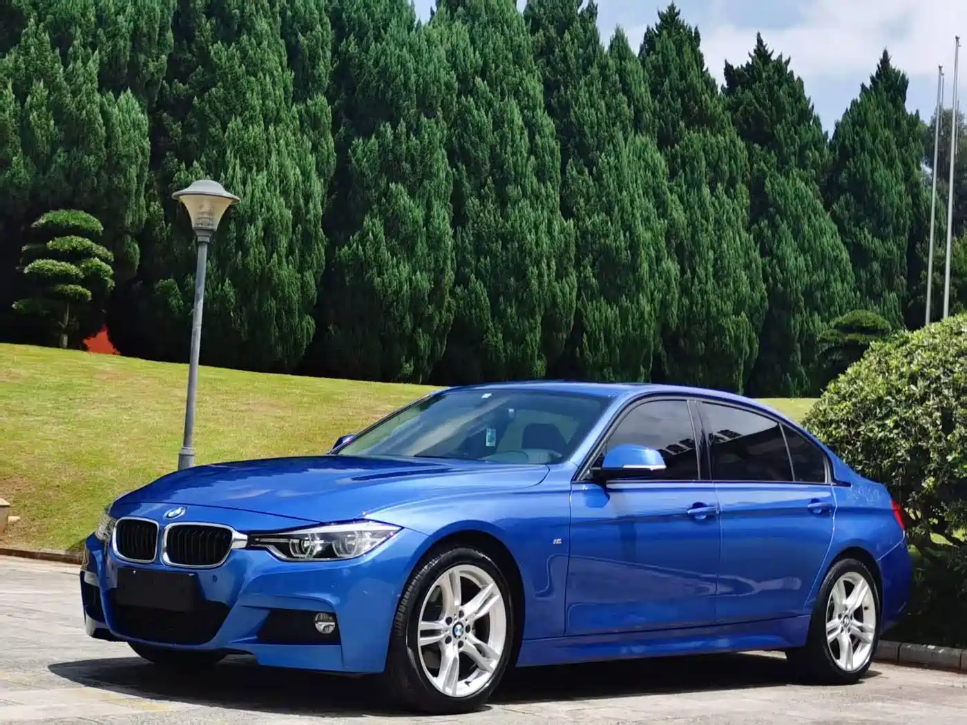 BMW 3 Series 2018 320Li Leading M Sport Package