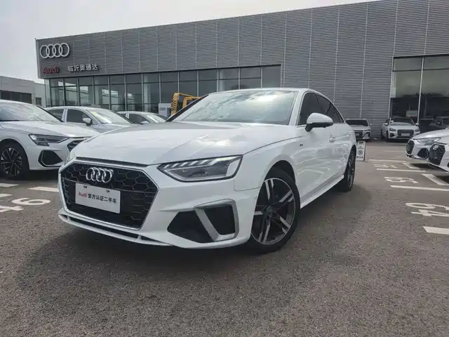Audi A4L 2021