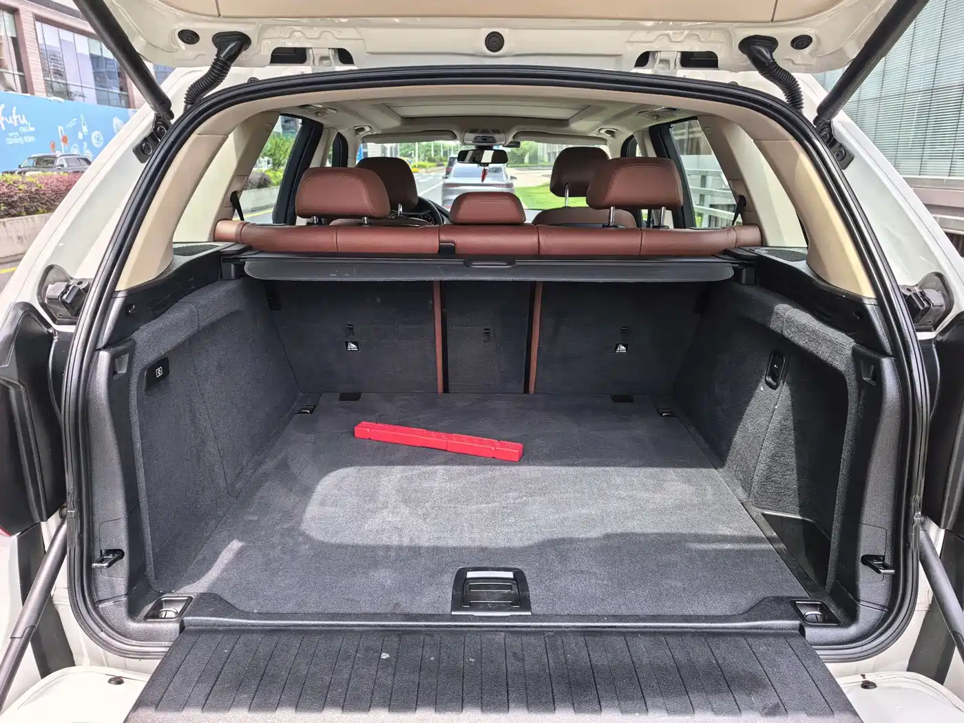 BMW X5 (Import) 2018 xDrive35i Elegant Model фото 17