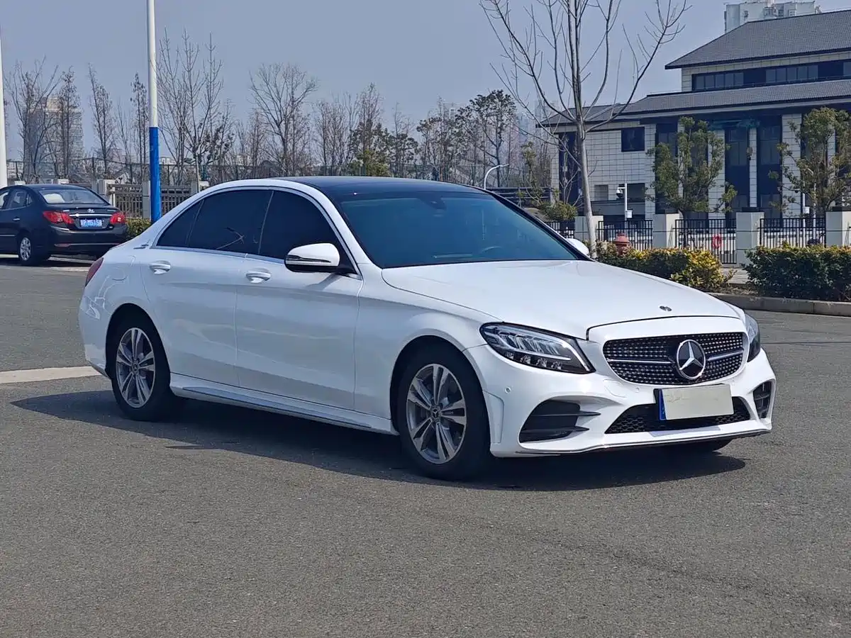 MERCEDES-BENZ CLASS C