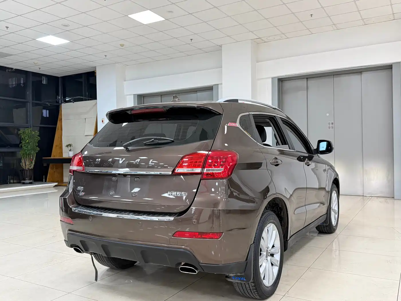 Haval H2 2015 1.5T Automatic 2WD Elite Edition фото 5