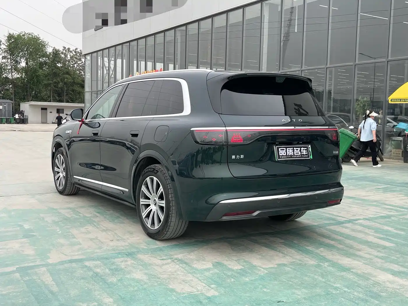 AITO Wenjie AITO M8 2025 Model Extended Range Max+ Edition 53.4kWh 6-Seater фото 15