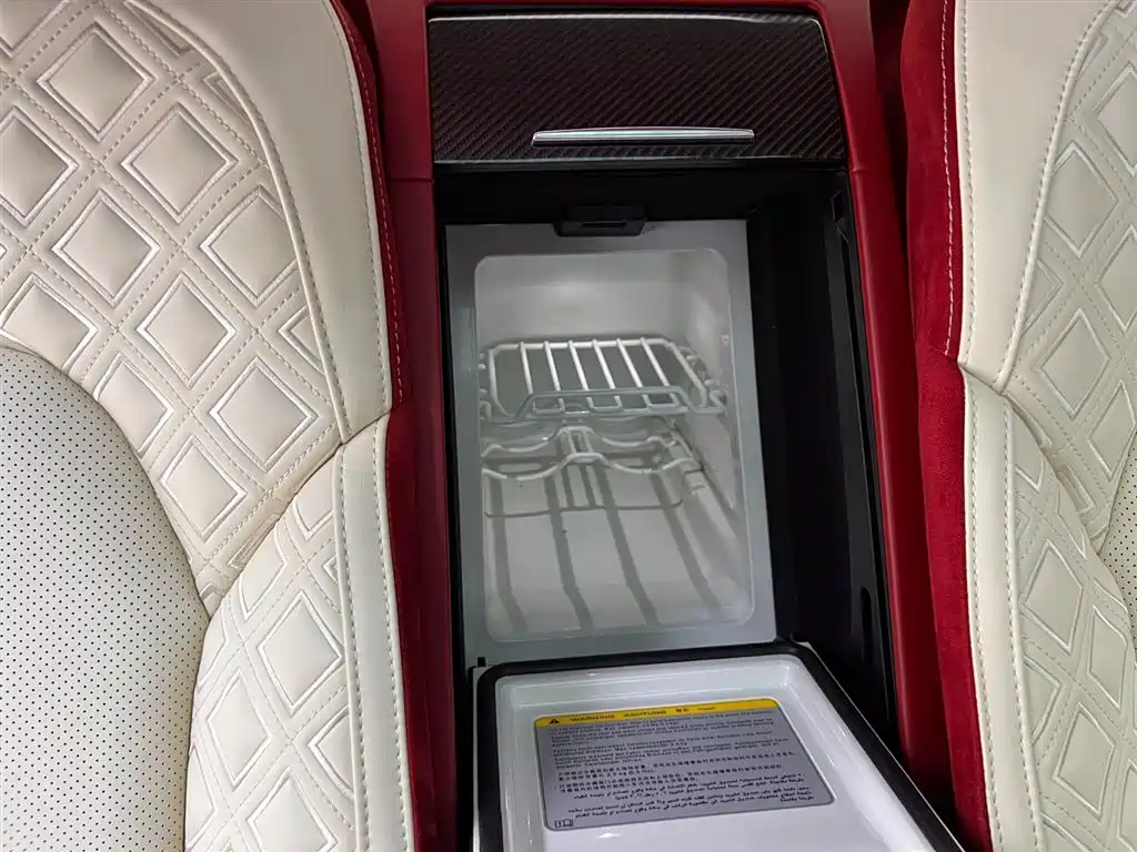 Audi A8 2011 A8L W12 6.3 FSI quattro фото 29