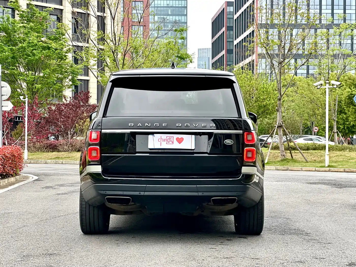 Land Rover Range Rover 2019 3.0 SC V6 Golden Age Edition фото 16