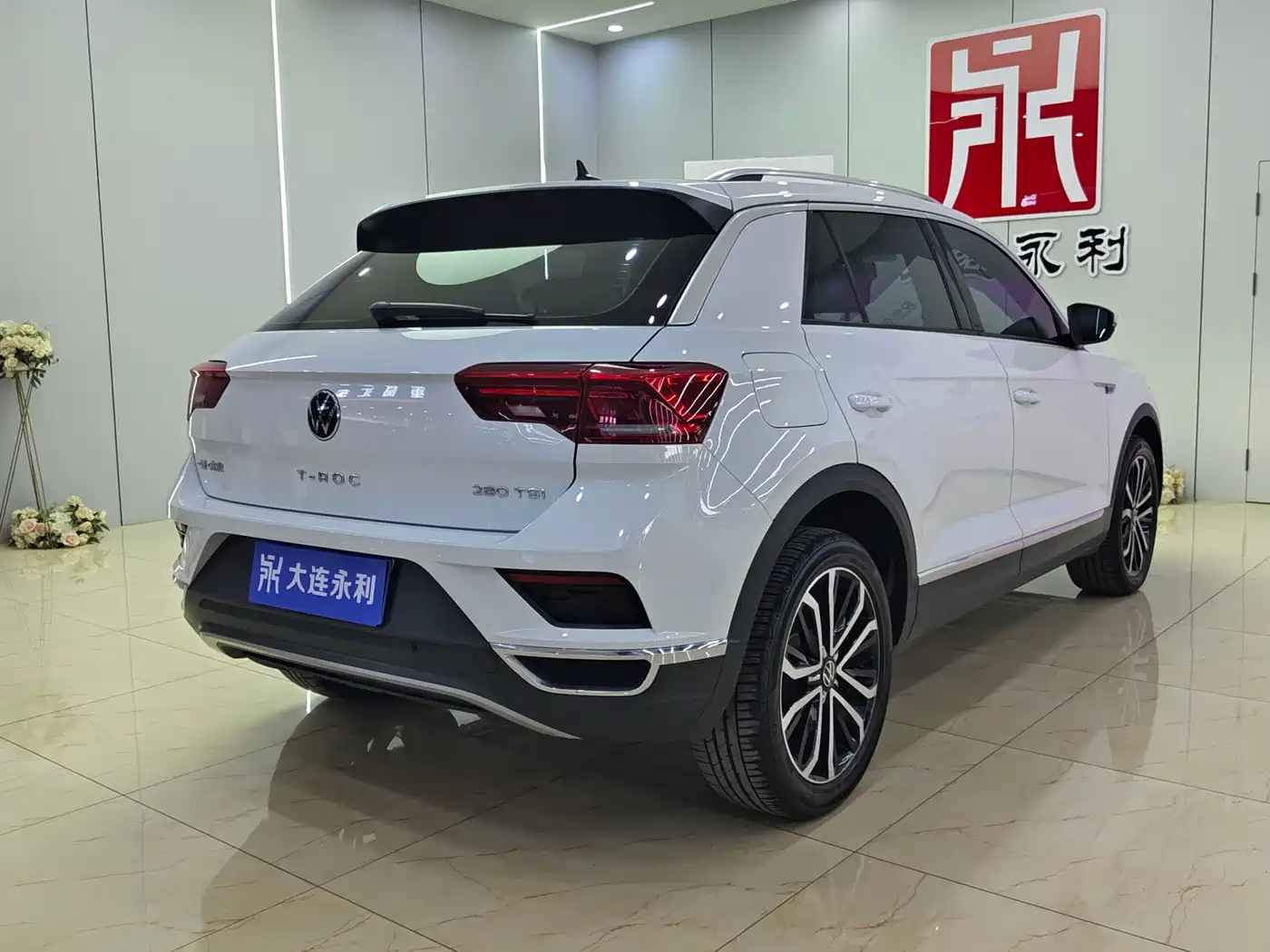Volkswagen T-ROC 2021 Facelift 280TSI DSG 2WD Comfort Smart Connect Edition фото 4